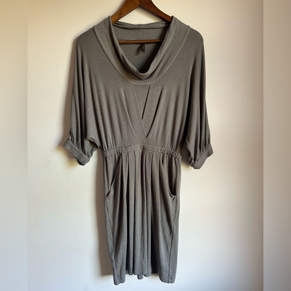 BCBGMaxAzria Gray Cowl Neck Knit Dress, Soft Jersey Pleated Waist, GUC, Size XS